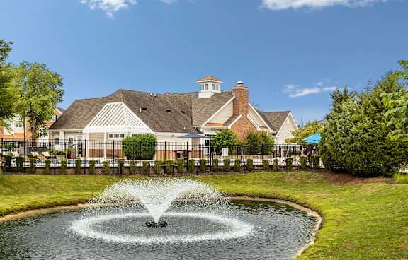 Fountain View at Merion at Cross Keys Apartments, Williamstown, California
