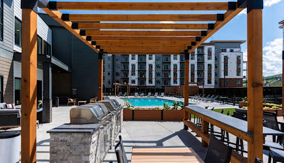 Rooftop Decks at Vista Apartments at Edgemont, Edmonton, AB T6M 1J4
