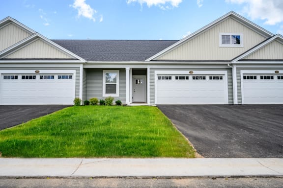 Two Car Garage at Hathaway Meadows in Farmington NY