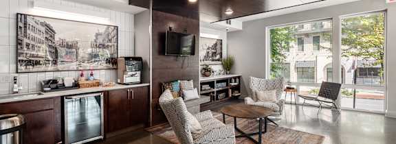 Modern Living Area at 303 Front St Apartments, Columbus, OH, 43215