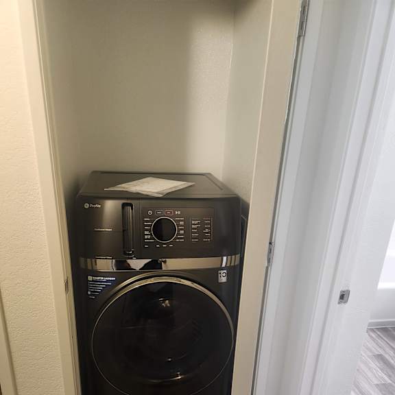 2x2D hallway black washer dryer