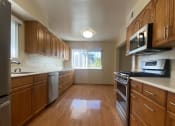 Thumbnail 3 of 41 - kitchen