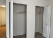 Thumbnail 10 of 18 - closet in bedroom