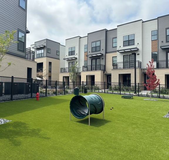 Patio at Meridian at CityPlace in Woodbury, MN 55125