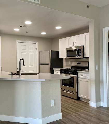 Mediterra Apartment Homes kitchen