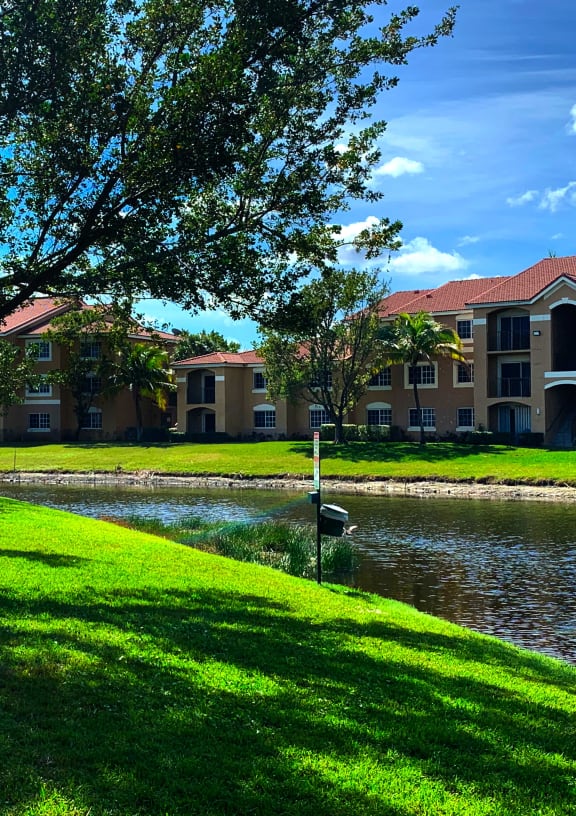 the building in which the apartment is located at Renaissance, West Palm Beach