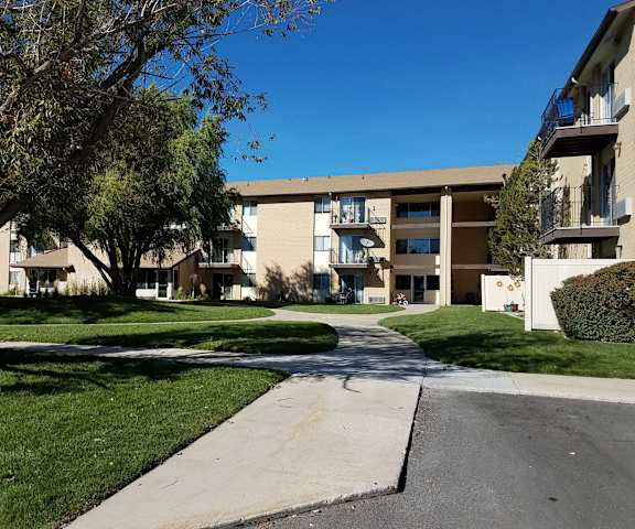Willowood Exterior