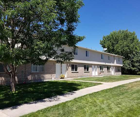 Cottonwood Exterior