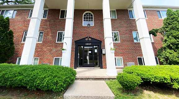 Exterior at Woodruff House Apartments in Lansing, MI