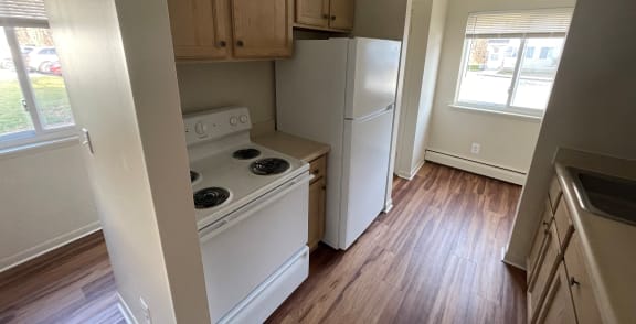 a bedroom at the acadia park apartments in houma, la