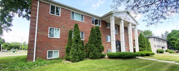 Exterior at Woodruff House Apartments in Lansing, MI