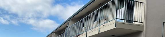 Valley Manor Apartments 770 N. Winchester Blvd  San Jose, CA 95128
