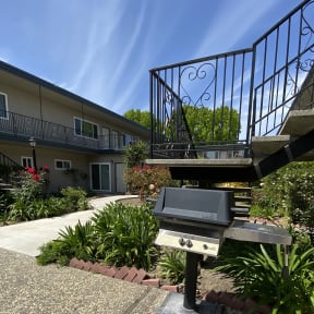 Colonial House Apartments San Jos1560 San Tomas Aquino Road  San Jose, CA 95130