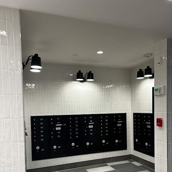 1060 Bishop Mail Area