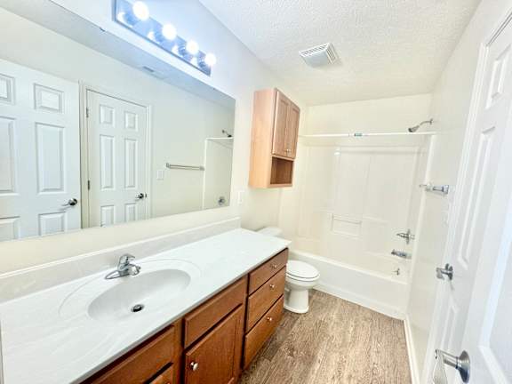 bathroom  at Hawthorne Properties in Lafayette, IN 47905