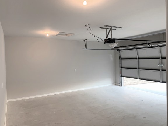 Garage (2-car)