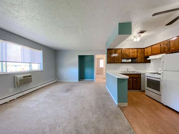 Eastlake Terrace 2 Bedroom Living Room & Kitchen
