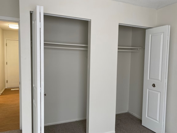 closet in bedroom