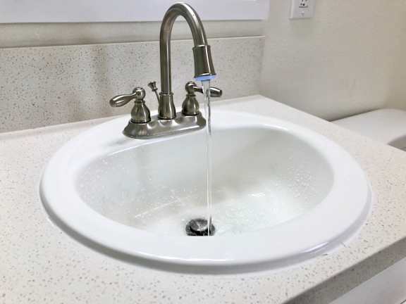 1bd/1ba 425 Alexandria Apt 9