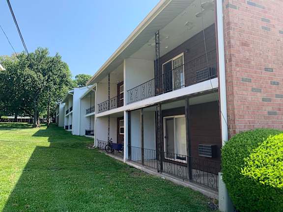 best garden style one bedroom and two bedroom rental apartments at brighton arms apartments in neptune city, nj near jersey shore medical student short term fully furnished housing available