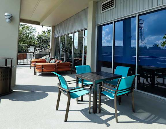 Outdoor dining area and lounge
