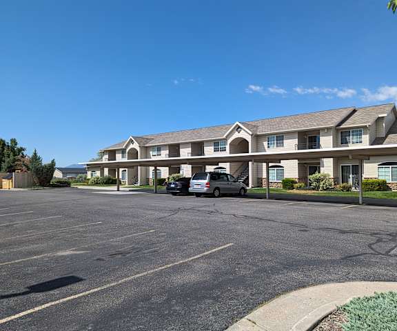 Aspen Court Covered Parking