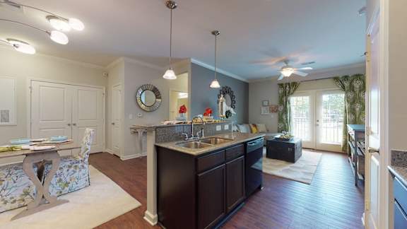 Kitchen Unit at The Heritage at Arlington Apartment Homes, Greenville, NC