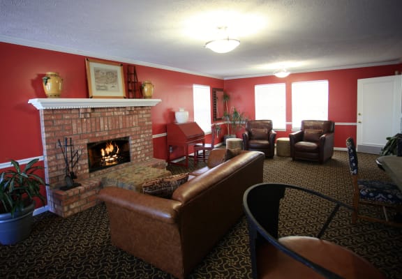 Eagle Creek Court Apartments in Indianapolis IN