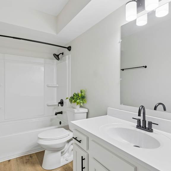 White Bathroom Interior at The Vale at Walnut Creek Apartments, Columbus, 43232