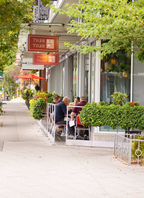Neighborhood at Axis, Seattle, WA, 98109