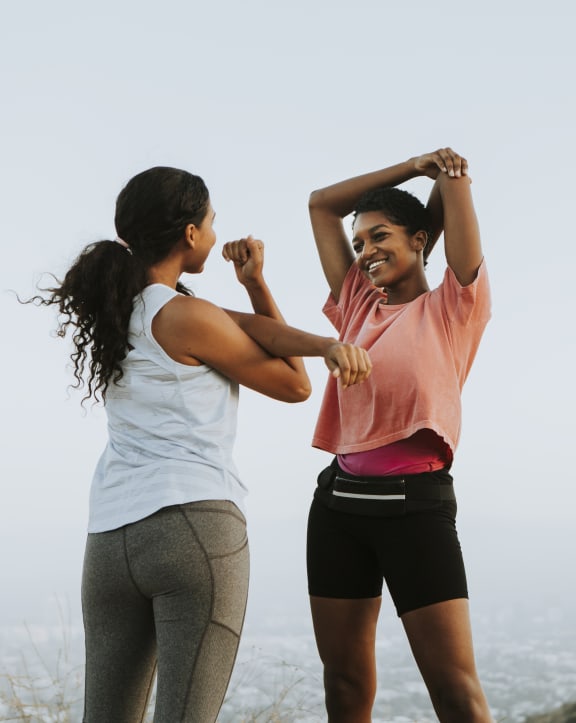 friends on a run at Elevate at Discovery Park in Tempe 85283