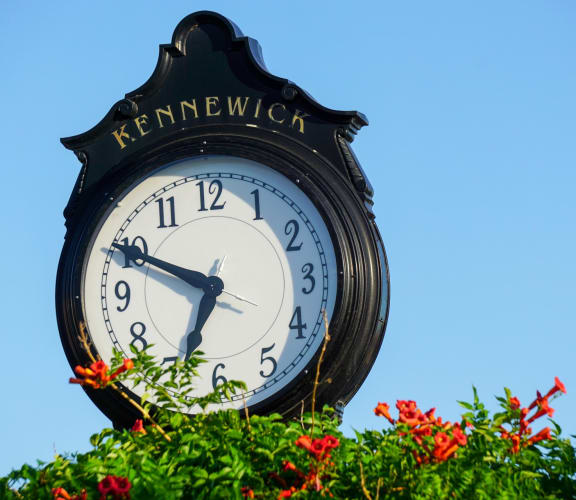 Vintage Clock in Kennewick, WA