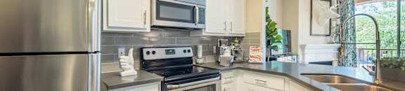 Stainless Steel Appliances | Apartments For Rent In Scottsdale AZ | The Catherine Townhomes