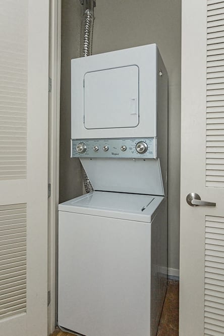 Gale Lofts in-unit washer and dryer - Nashville, TN