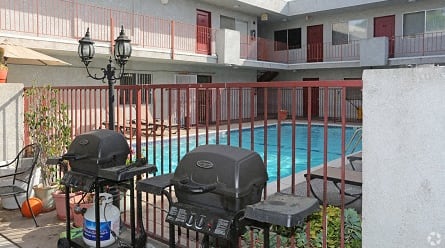 Courtyard BBQ area and pool