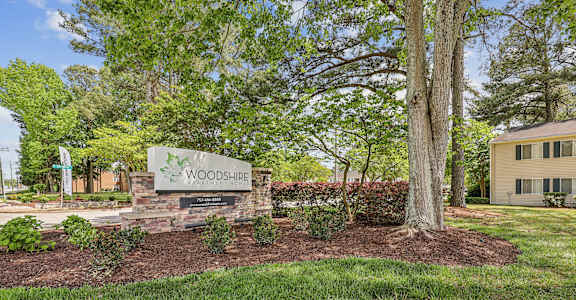 the welcome sign apartments