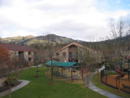 Country Club Villa Apartments BBQ Area