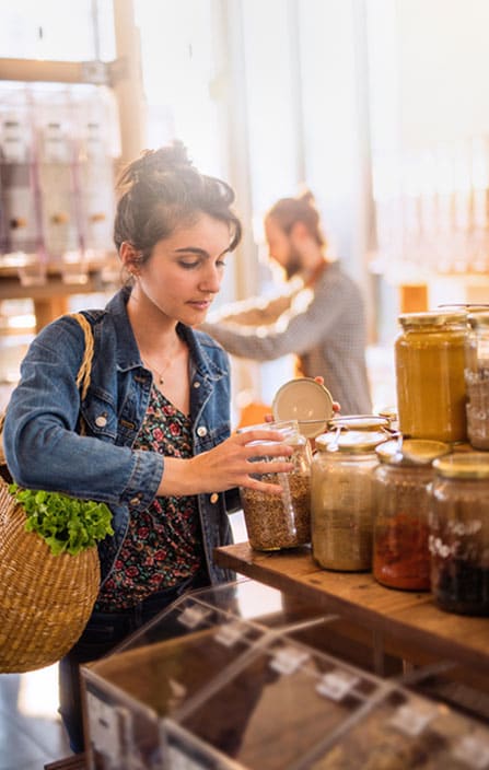 girl buying groceries