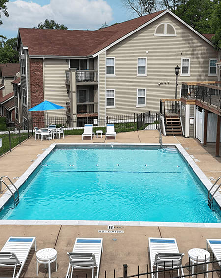 dog wash at pet friendly apartment complex