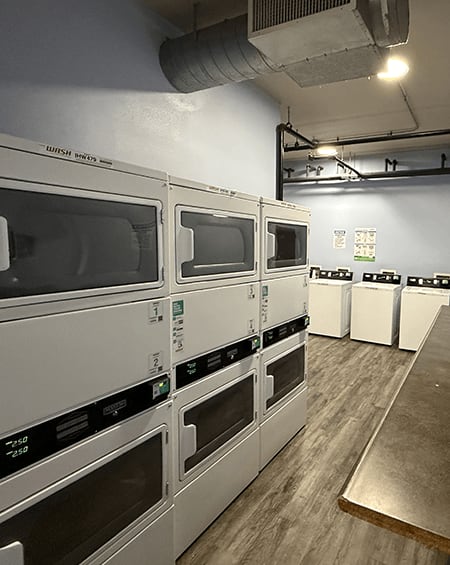 apartment with walk in closet 