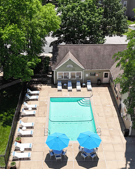 pet friendly apartment with dog park