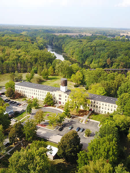 Riverwalk Apartments located in beautiful Grand Ledge, Michigan