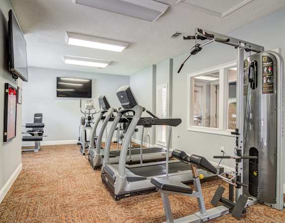 Flats at Riverview apartments in Duluth Georgia photo of fitness center
