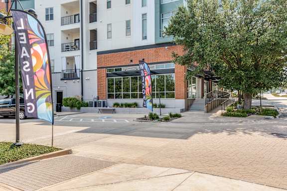 the building in which the hotel is located is empty