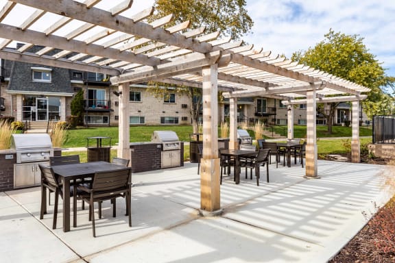Outdoor Terrace with Grills