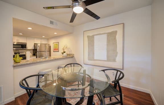 Dinning Area at Rocklin Manor  Apartments, Rocklin  , CA 95677