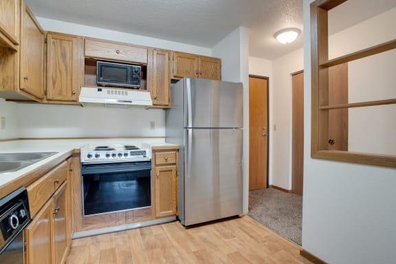 Large Atrium at Block 6 Apartments, Fargo, ND, 58103