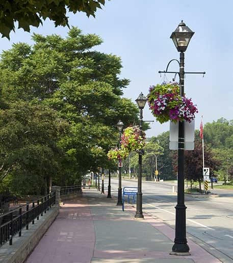 Located in the heart of beautiful central Burlington.  Thumbnail click to zoom