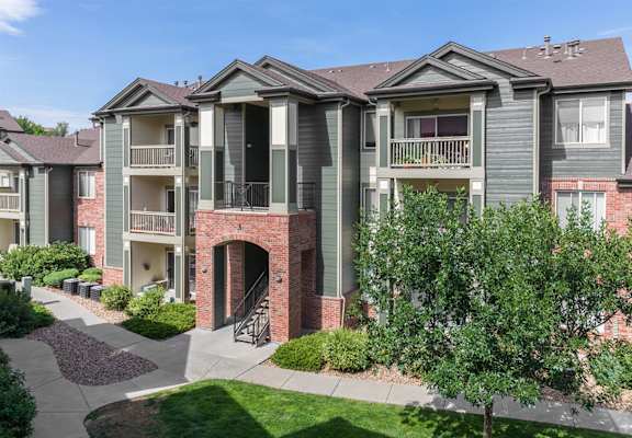 Highline at Cherry Creek Exterior