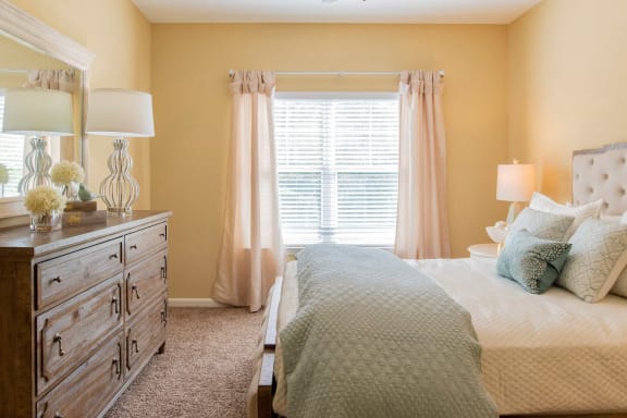 Guest Bedroom at Stone Ridge Apartment Homes, Alabama, 36695